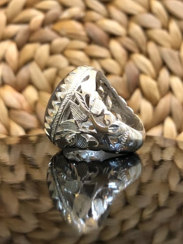 خاتم الفضة عقيق يمني مُجزع طولي مميز ونادر صياغة ح...