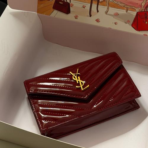 سان لوران | لامع