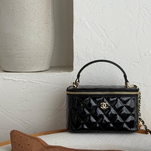 فانيتي شانيل | اسود