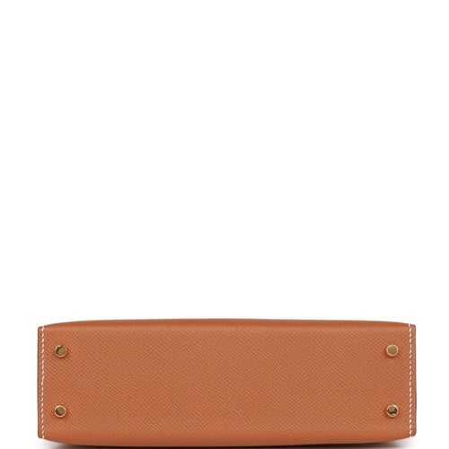 كيلي بني قفل ذهبي