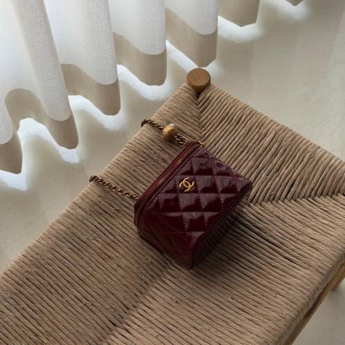 فانيتي شانيل | عودي لامع