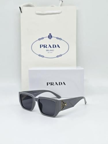 نــظارة برادا