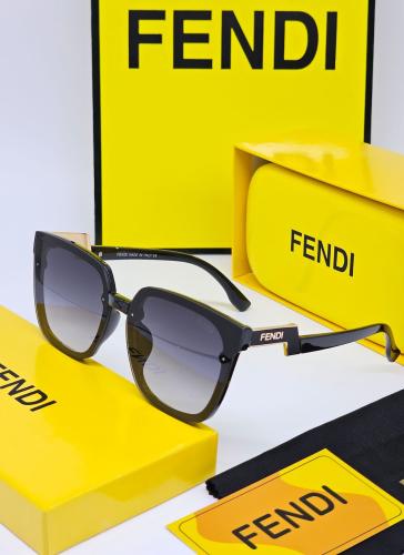 نــظارة فيندي