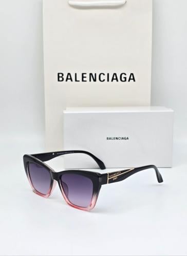 نــظارة بالنسياغا