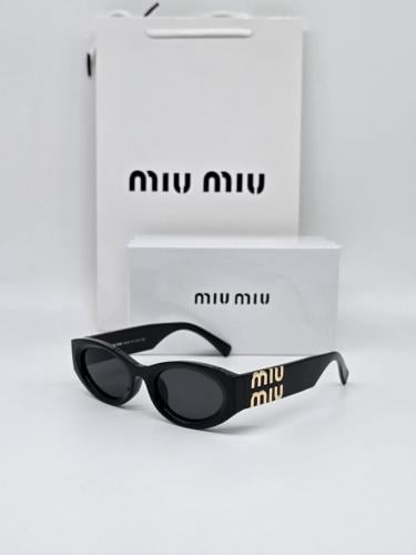 نــظارة ميو ميو