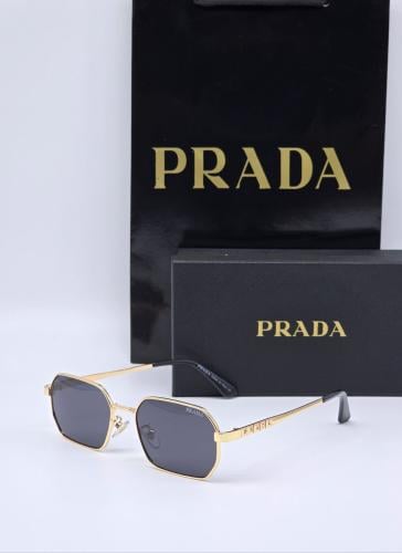 نــظارة برادا