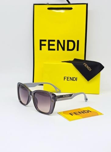 نــظارة فيندي