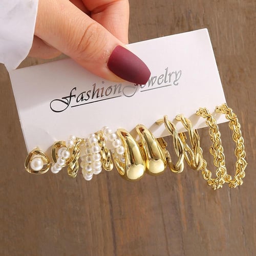 مجموعة اقراط نسائية