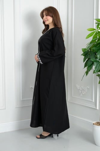 عباية لمار مع كلفة اسود مع أبيض