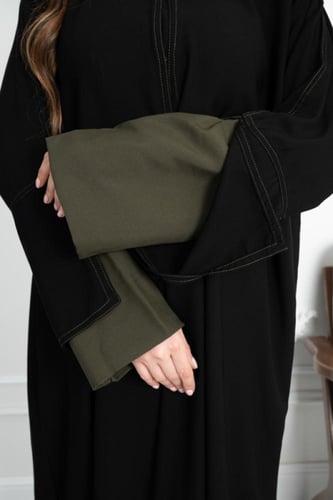 عباية قماش ملكي ازرار تدخيلة كُم زيتي