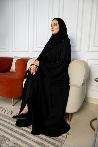 عباية راقية نص كلوش حرير