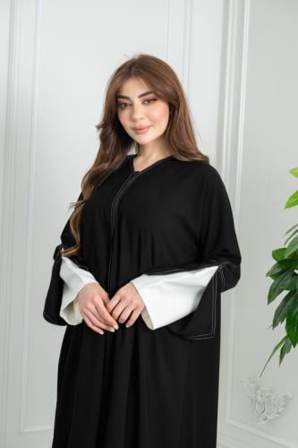 عباية قماش ملكي ازرار تدخيلة كُم ابيض