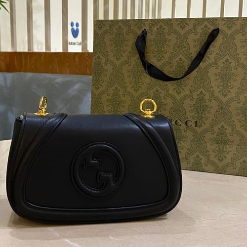 شنطة ماستر قوتشي