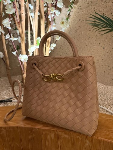 شنطة بوتيقا فينيتا