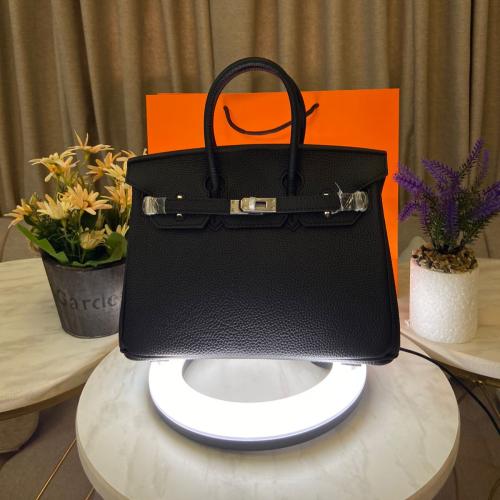 شنطة هرمز بركن اسود