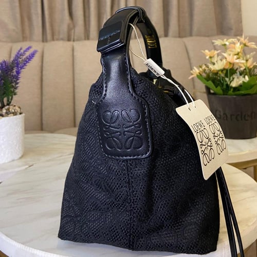 شنطة لويفي اسود