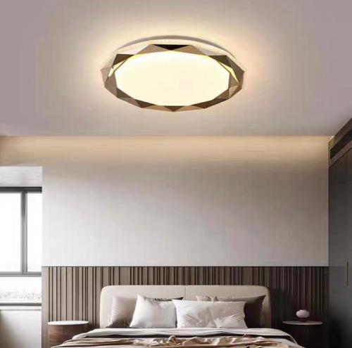 لطش وبلفونات بلاستيك 3 لون