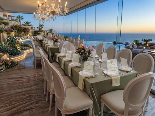 For rent chairs and tables (R.EVENT6)