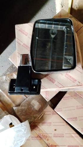 Right electric mirror for pickup and quarter from...