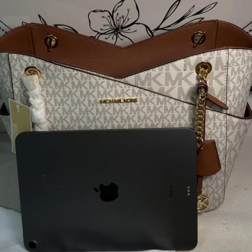 مايكل كورس شولدر باق | حجم كبير | ثلاثة الوان