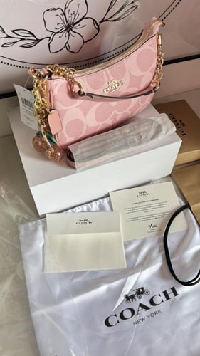 كوتش تيري بينك شولدر باق