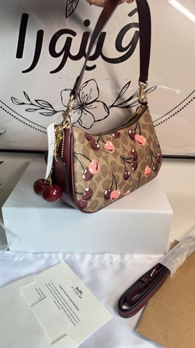 كوتش تيري تشيري شولدر باق