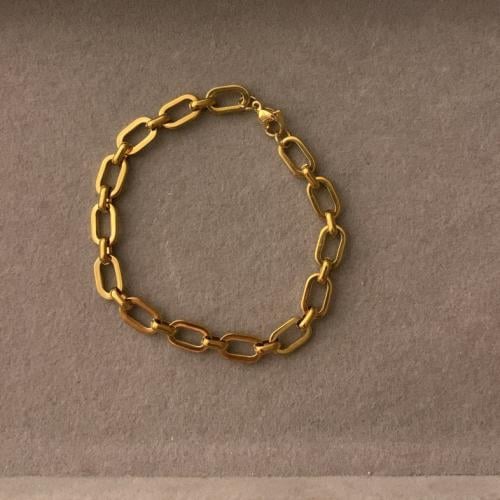 أسورة ذهبيه