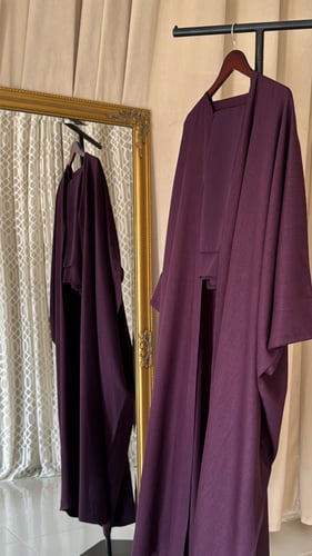 Abaya Bisht