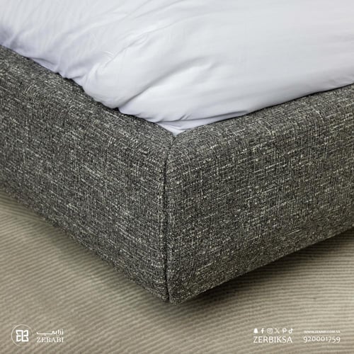 سرير رمادي داكن