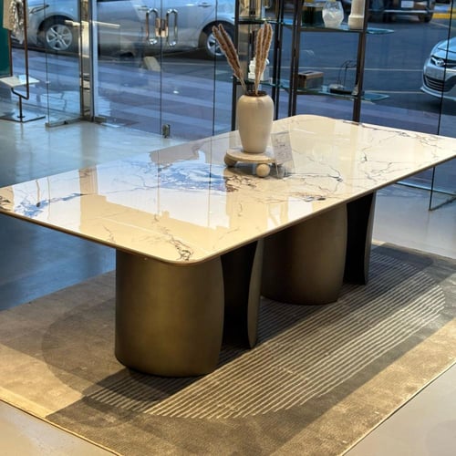 طاولة طعام مستطيلة بسطح سراميك فاخر