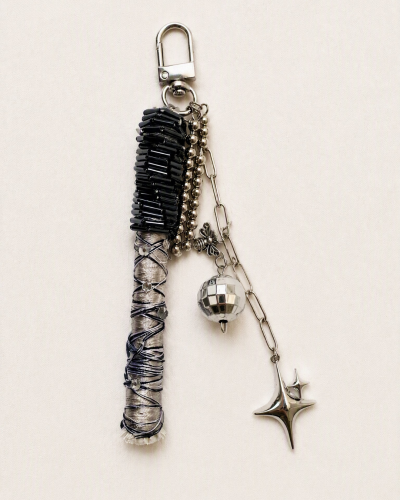 مـيـدالـيــة الـفـضـيـة | Silver Charm
