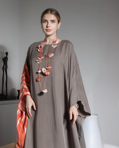 فستان فضفاض بعدة الوان