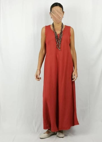 طقم قطعتين فستان بلا أكمام و بلوزه