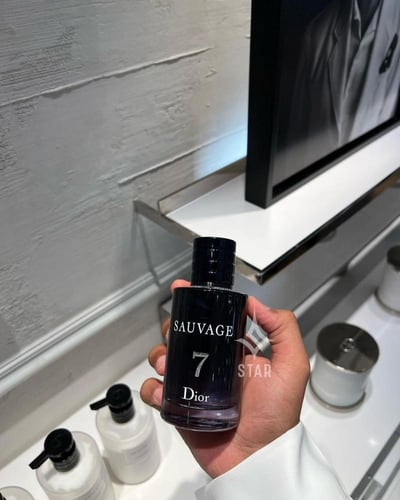 عطر ديور بالاسم مع الملحقات