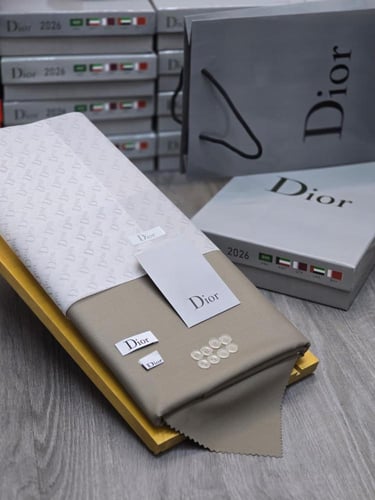 قماش ديور شتوي ملكي مع الملحقات