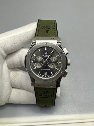 ساعه رجاليه ماركة هوبلت