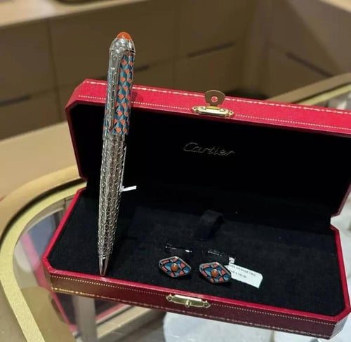 طقم كبك وقلم ماركه كارتير