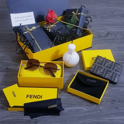 هدايا رجاليه ماركة فندي مع التغليف