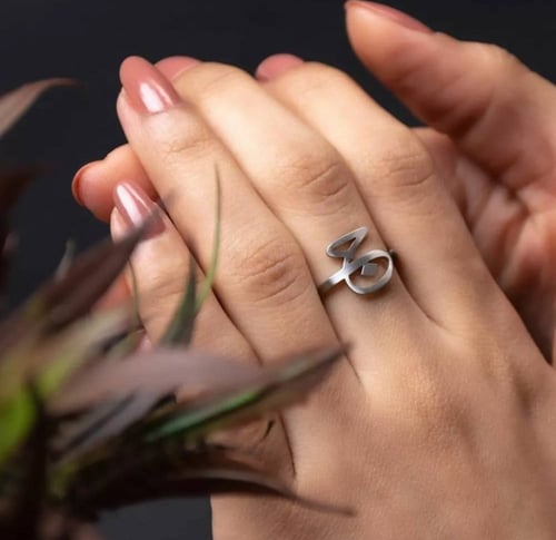 اساور الحروف العربية