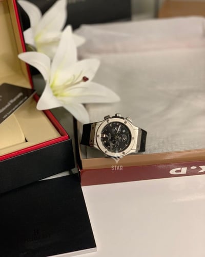 ساعه رجاليه ماركه هوبلت