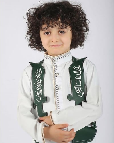 مجند اطفال ازياء اليوم الوطني