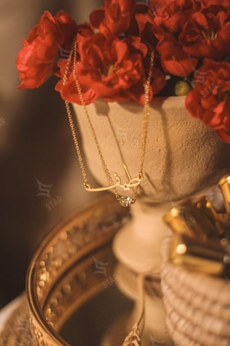 سلسال بالاسم مع كرستاله