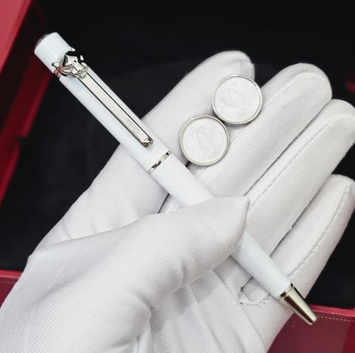 طقم كبك وقلم ماركه كارتير بانثر