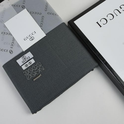 قماش تيتانيوم شتوي ماركة قوتشي تصميم مقلم