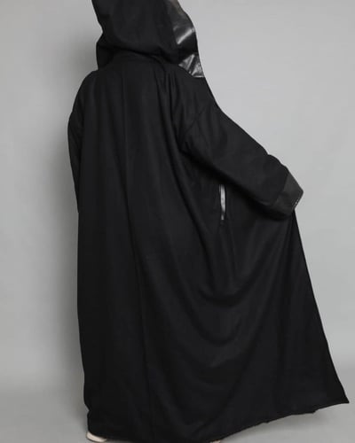 فروه نسائيه جلد لون اسود