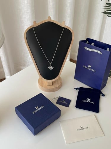 سلسال سوارفسكي نسائي مع الملحقات