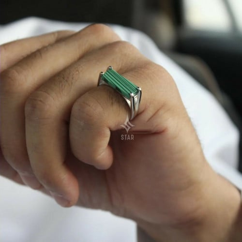 خاتم رجالي اخضر مخطط - تصميم عصري