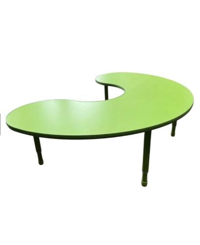 طاولة نصف دائرية