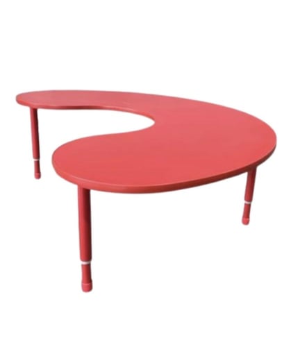 طاولة نصف دائرية