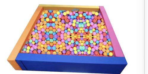 حوض الكور مع 1000 كور ملونه